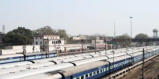 Train 19 by Indian Railways TRAIN 19 : DETAILS