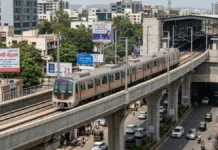 Pune Metro 2026: Lines, Route Map, Fare, Timings and Stations Pune Metro Rail Train moving on bridge